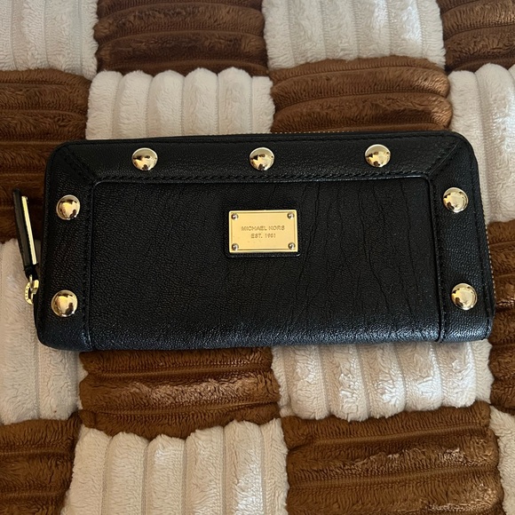 Michael Kors Black Leather Wallet VGUC! - Picture 1 of 8